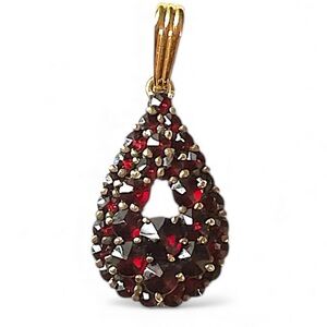 Vintage 14k Gold Bale Bohemian Garnet Teardrop Pendant Charm